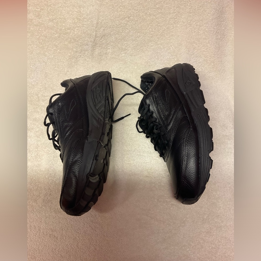 Brooks Addiction Walker